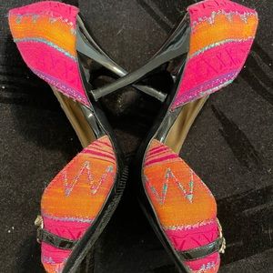 Carlos Santana high heals